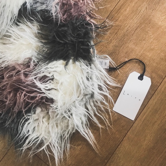 Faux Fur Scarf Leith Nordstrom Shaggy Silky Luxe - Picture 2 of 2